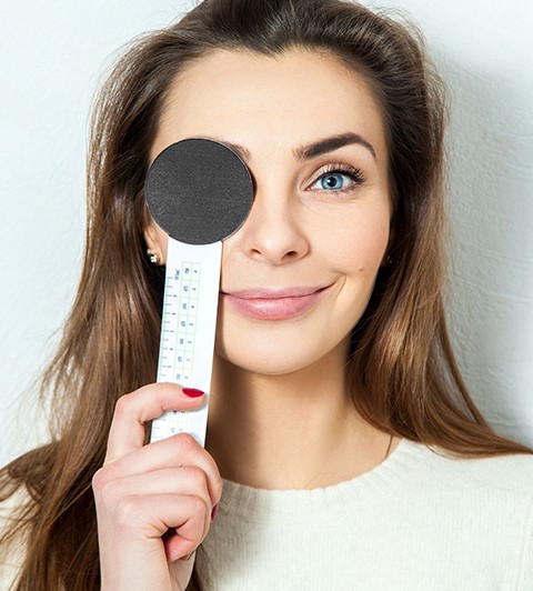 woman taking eye exam